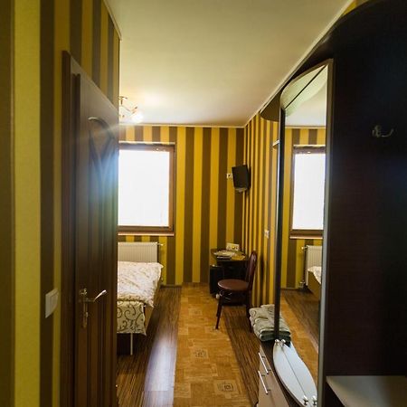 Sunrise Boutique hotel Berehove  Extérieur photo