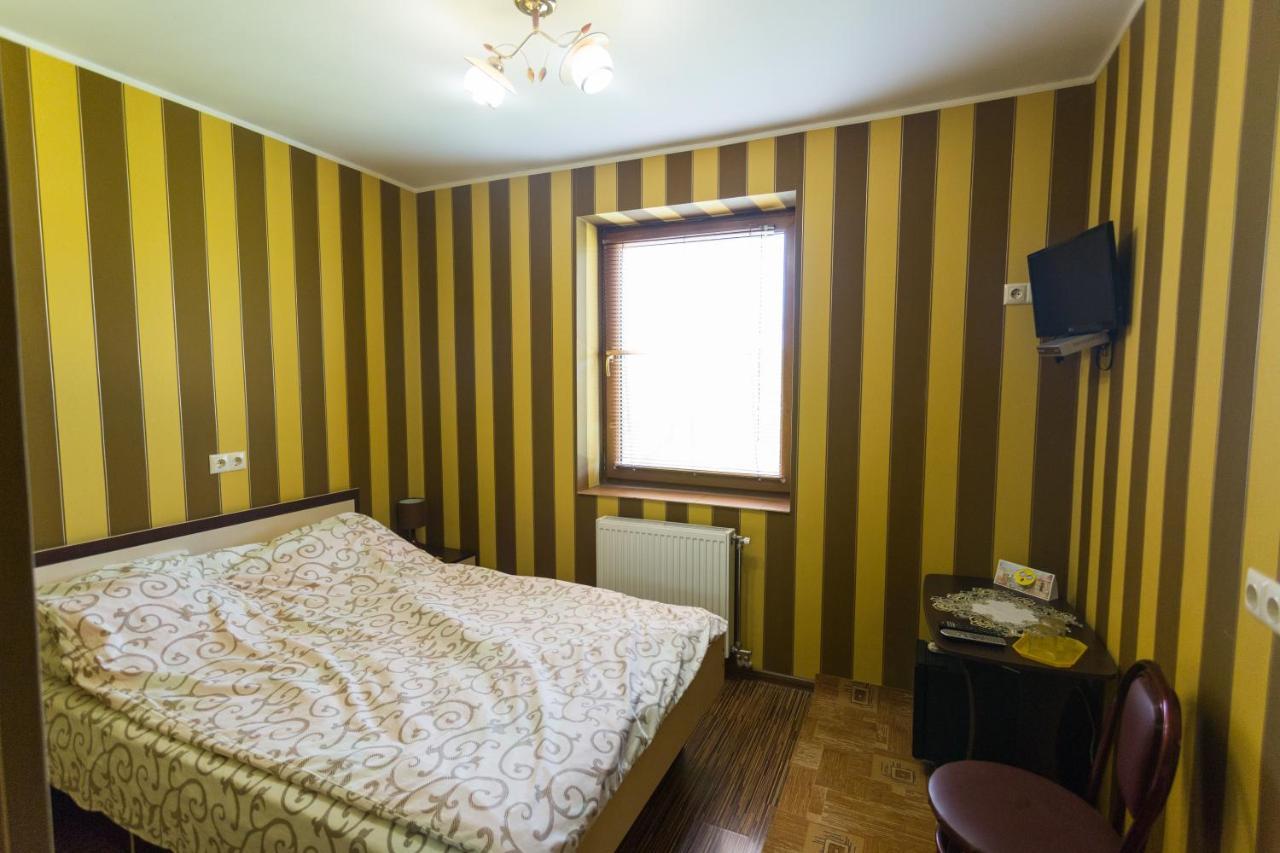 Sunrise Boutique hotel Berehove  Extérieur photo