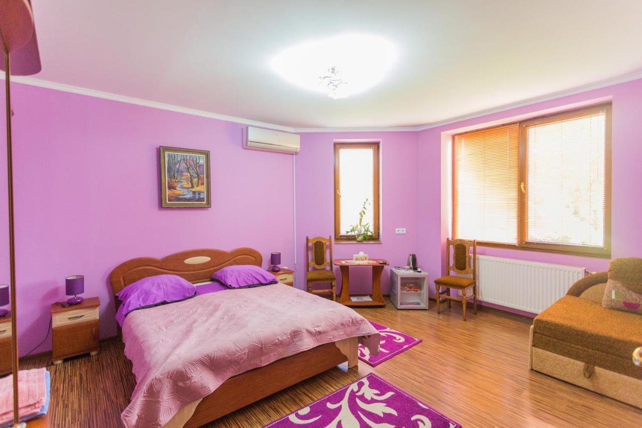 Sunrise Boutique hotel Berehove  Extérieur photo